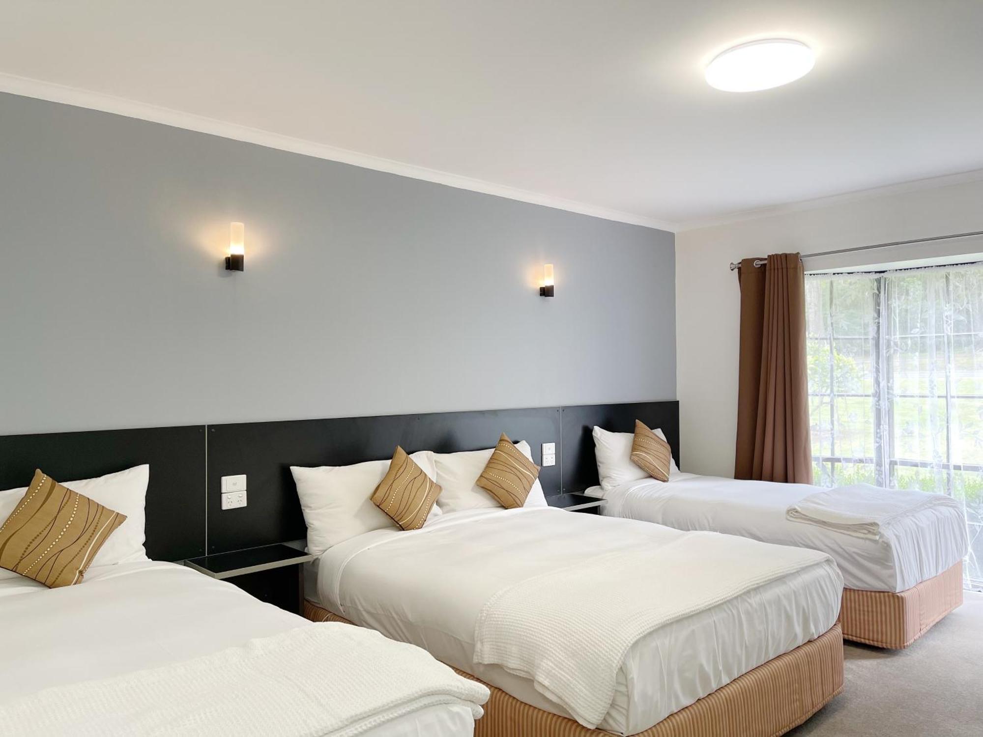 Golden Chain Country Plaza Motel Halls Gap Exterior photo