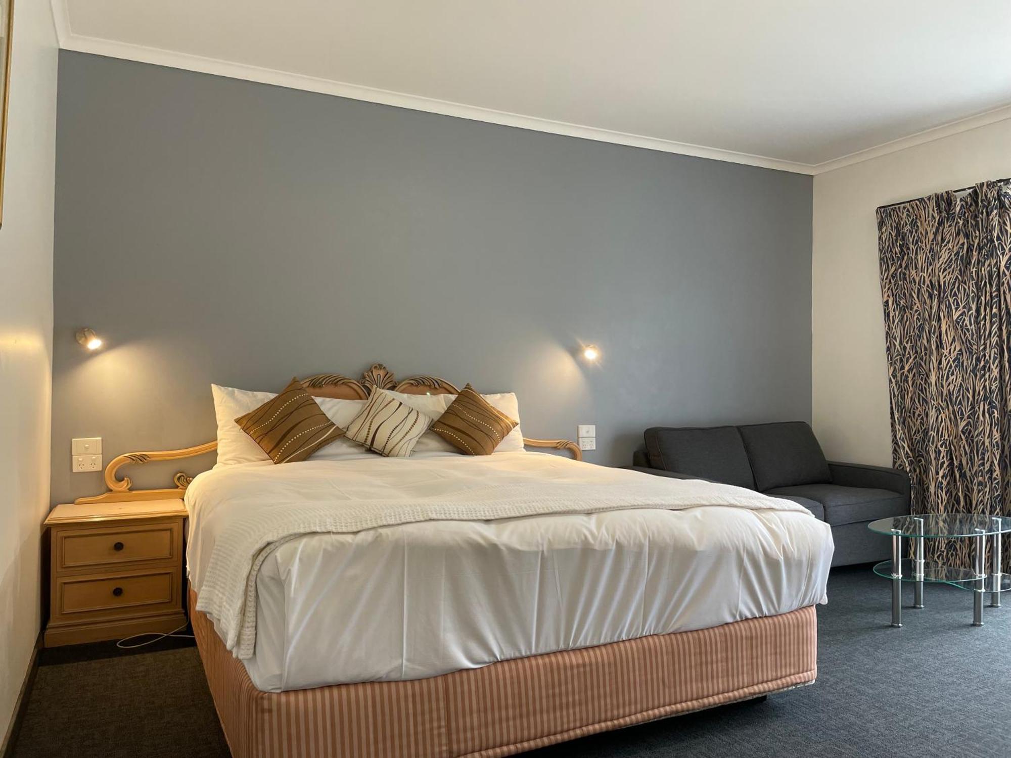 Golden Chain Country Plaza Motel Halls Gap Exterior photo