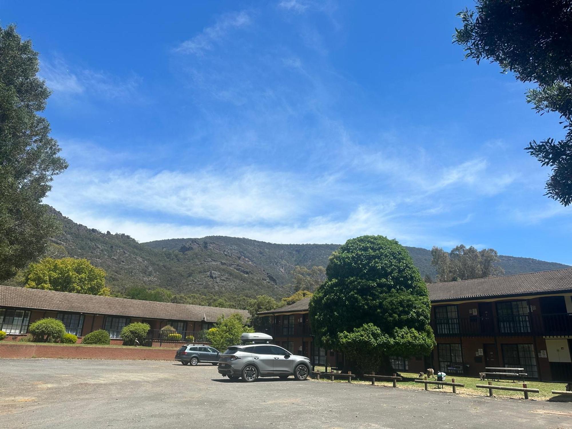 Golden Chain Country Plaza Motel Halls Gap Exterior photo